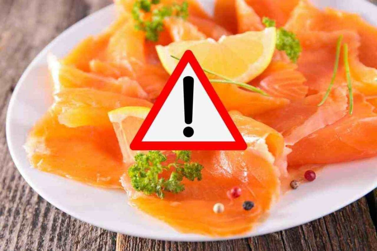 Salmone ritirato, allarme nei supermercati italiani a ridosso delle feste | Rischi di farti Natale in ospedale