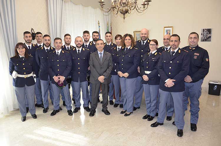 I nuovi poliziotti arrivati a Salerno con il questore Maurizio Ficarra