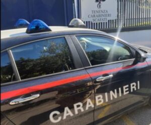 Scafati, spacciava droga che pubblicizzava sui social. Nei guai un 17enne